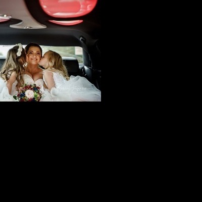 Elizabeth and Brett's wedding at Lancemore, Milawa | King Valley Wedding Photographers | Lindenwarah-milawa-weddings-Lizzie-Brett-0040.jpg