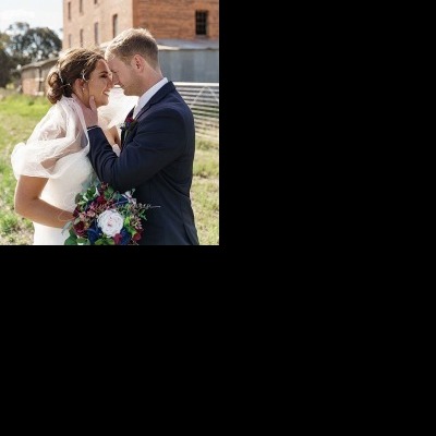 Elizabeth and Brett's wedding at Lancemore, Milawa | King Valley Wedding Photographers | Lindenwarah-milawa-weddings-Lizzie-Brett-0054.jpg