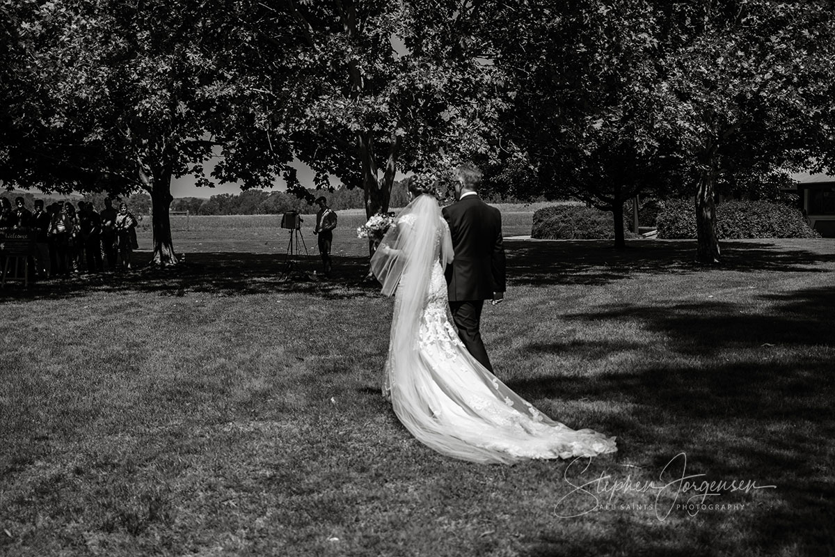 Megan and Daniel's wedding at Brown Brothers Winery, Milawa | Milawa Wedding Photographers | Brown-Brothers-winery-milawa-weddings-Megan-Daniel-0030.jpg