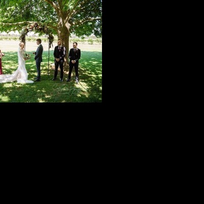 Megan and Daniel's wedding at Brown Brothers Winery, Milawa | Milawa Wedding Photographers | Brown-Brothers-winery-milawa-weddings-Megan-Daniel-0034.jpg