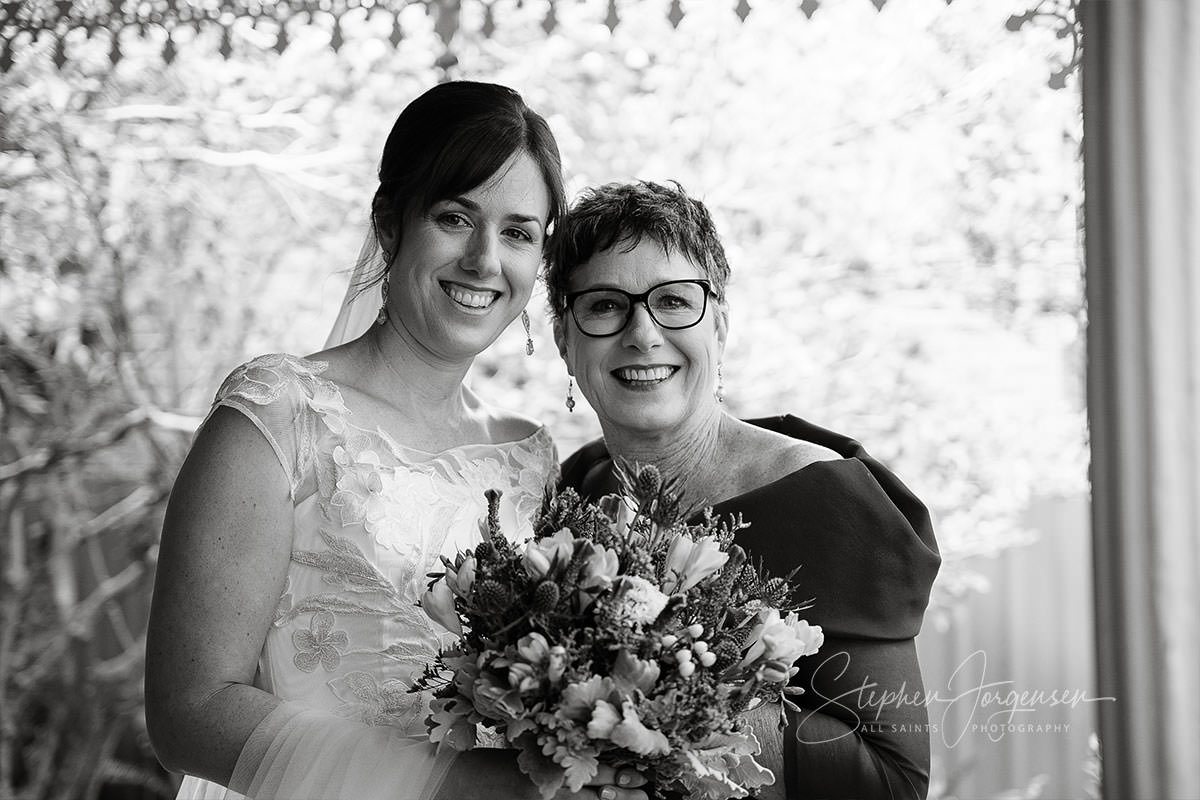 Tori and Eugene's Wedding at Waddington's  Kergunyah | Waddingtons-Kergunyah-weddings-Tori-Eugene-0016.jpg