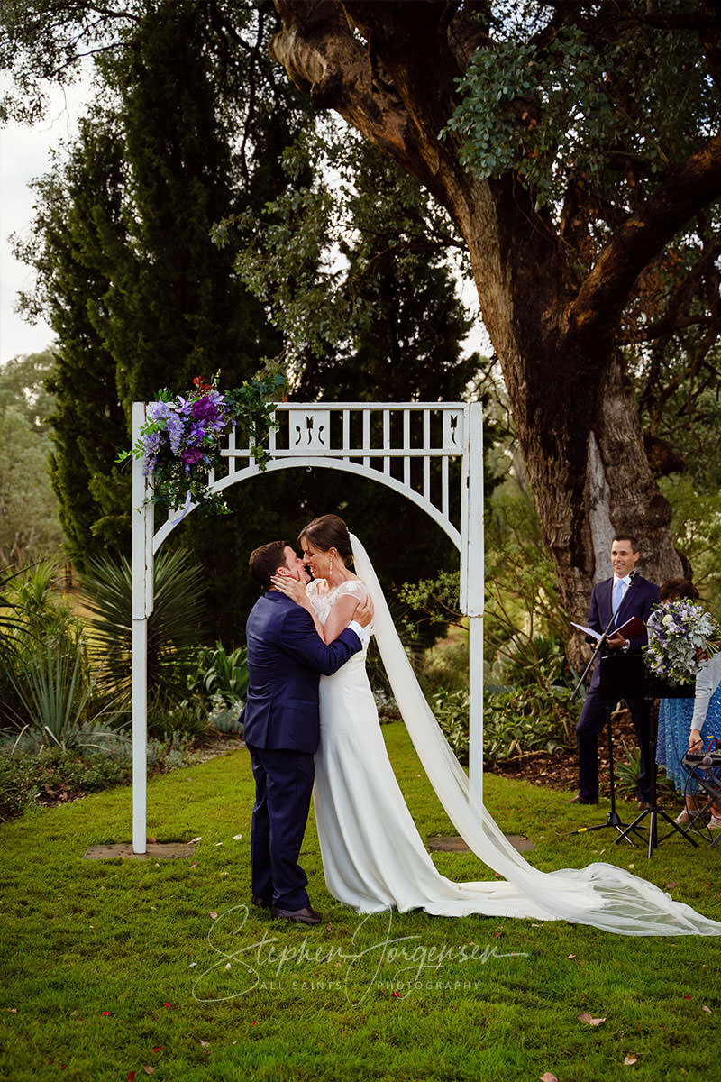 Tori and Eugene's Wedding at Waddington's  Kergunyah | Waddingtons-Kergunyah-weddings-Tori-Eugene-0037.jpg