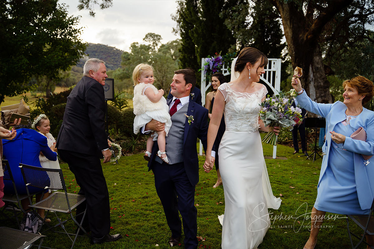 Tori and Eugene's Wedding at Waddington's  Kergunyah | Waddingtons-Kergunyah-weddings-Tori-Eugene-0040.jpg