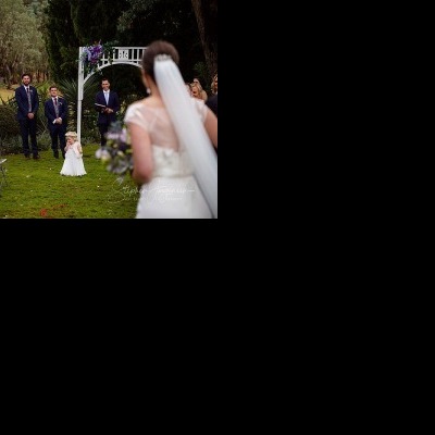 Tori and Eugene's Wedding at Waddington's  Kergunyah | Waddingtons-Kergunyah-weddings-Tori-Eugene-0029.jpg