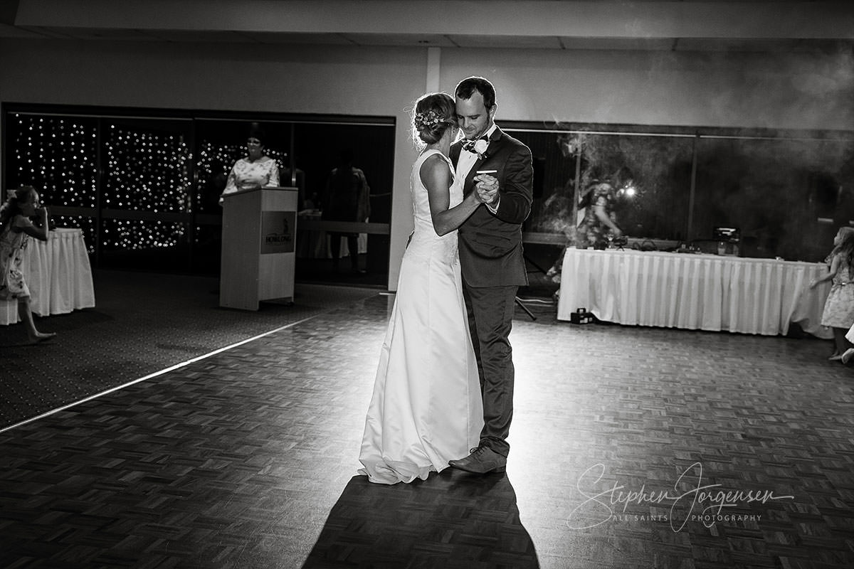 Jordon & Kyle’s Wedding at Howlong Golf Resort | Howlong Wedding Photographers | Howlong-Golf-Resort-weddings-Jordii-Kyle-0098.jpg