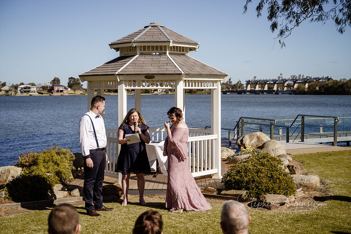 Alyce and Joshua's Yarrawonga / Mulwala  intimate elopement wedding | Yarrawonga / Mulwala Wedding Photographers | Yarrawonga-Mulwala-weddings-Alyce-Joshua-0014.jpg