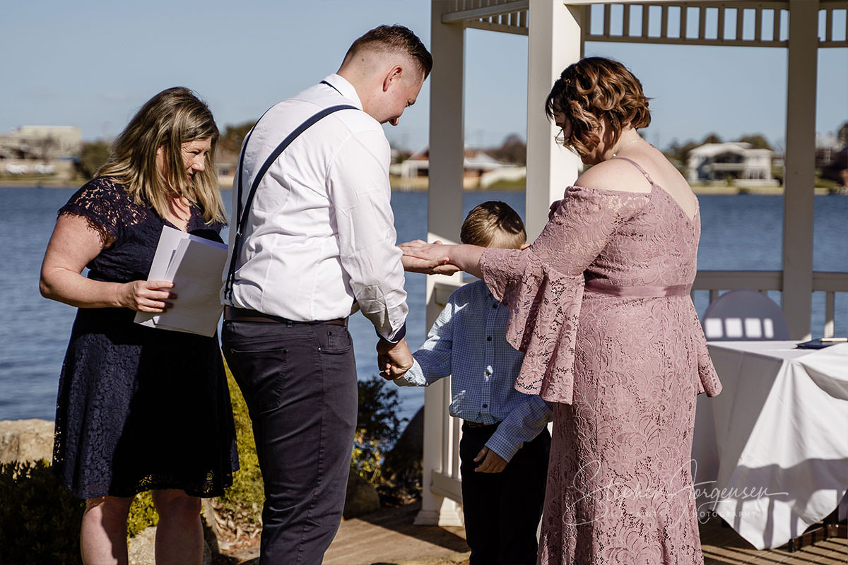 Alyce and Joshua's Yarrawonga / Mulwala  intimate elopement wedding | Yarrawonga / Mulwala Wedding Photographers | Yarrawonga-Mulwala-weddings-Alyce-Joshua-0020.jpg