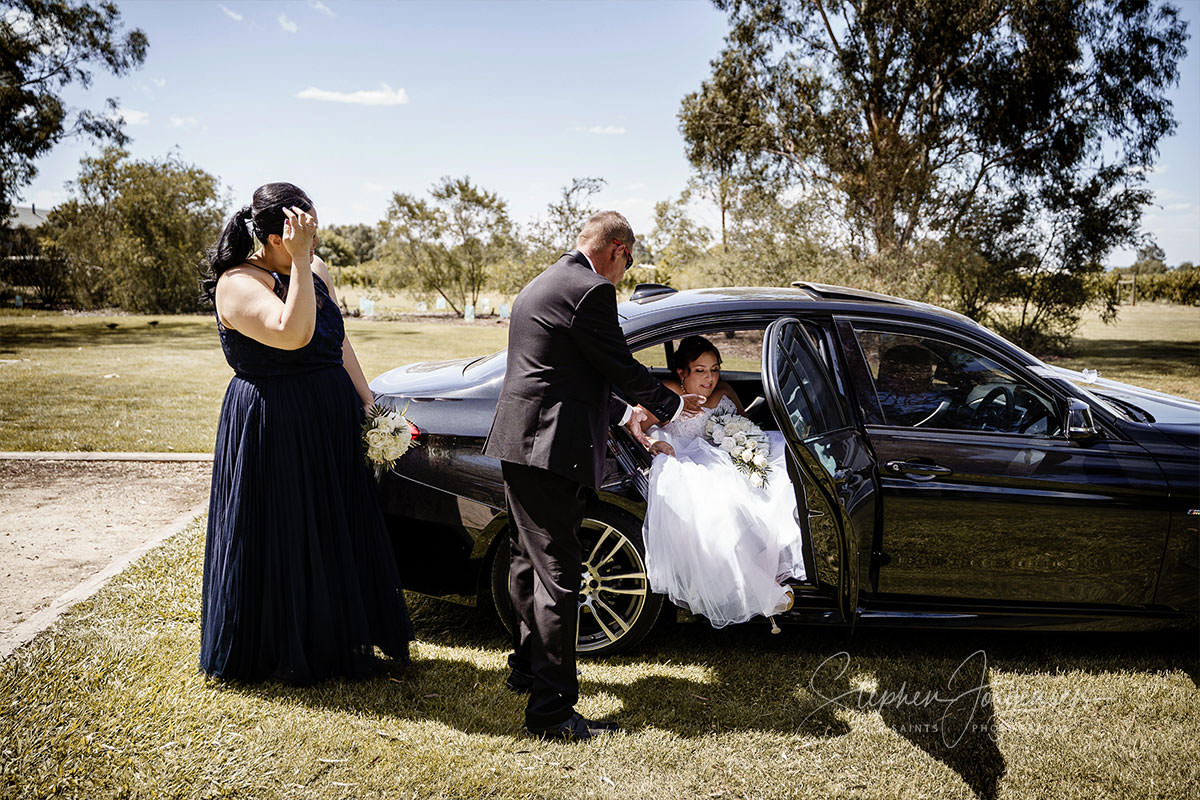 Joanna and Scott's Wedding at Brown Brothers Winery Milawa  | Milawa Wedding Photographers | Brown-Brothers-Winery-Milawa-weddings-Joanna-Scott-0017.jpg