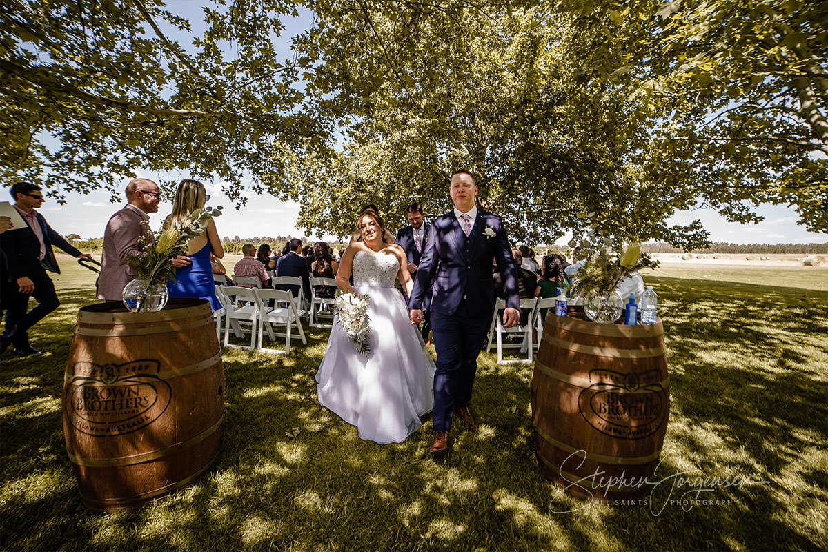 Joanna and Scott's Wedding at Brown Brothers Winery Milawa  | Milawa Wedding Photographers | Brown-Brothers-Winery-Milawa-weddings-Joanna-Scott-0027.jpg