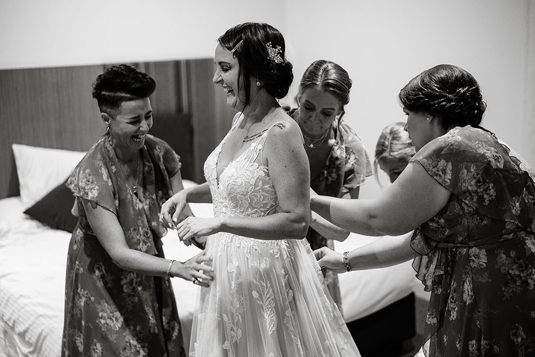 Tanya and Joe's Wedding at The Wodonga Golf Club | Wodonga Wedding Photographers | Wodonga-Golf-Club--weddings-Tanya-Joe-0011.jpg