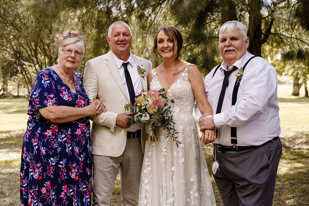 Tanya and Joe's Wedding at The Wodonga Golf Club | Wodonga Wedding Photographers | Wodonga-Golf-Club--weddings-Tanya-Joe-0032.jpg