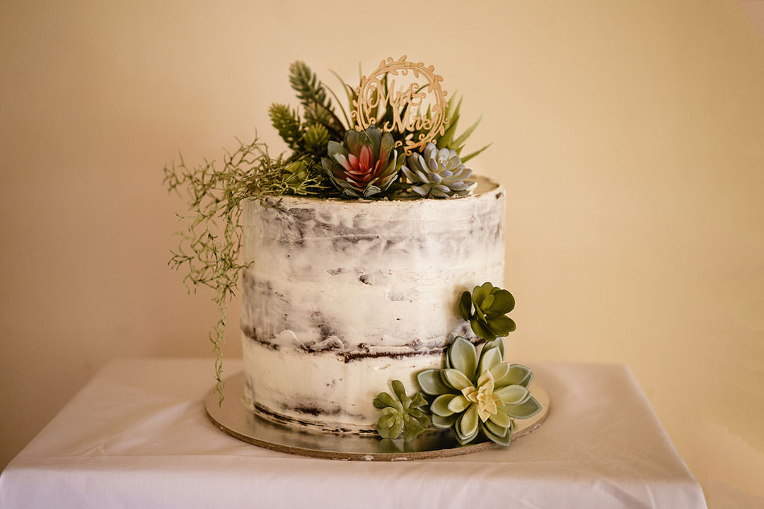 Sarah and Linden's Wedding at Oxley, Victoria | Wangaratta Wedding Photographers | Oxley-Victoria-King-Valley--weddings-Sarah-Linden-0037.jpg