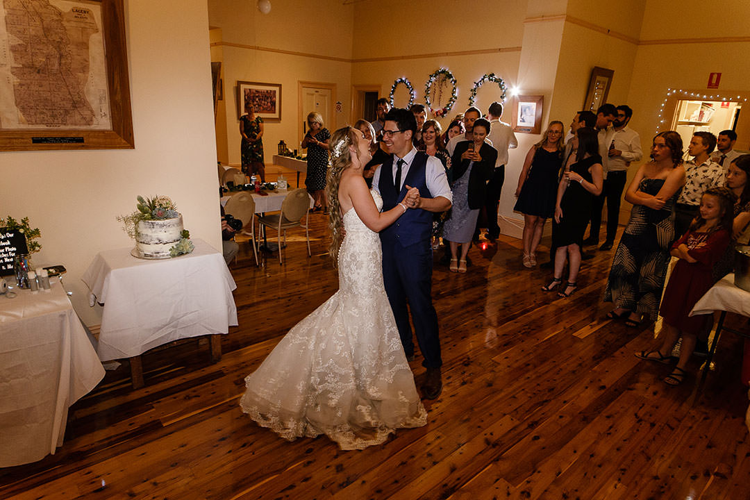 Sarah and Linden's Wedding at Oxley, Victoria | Wangaratta Wedding Photographers | Oxley-Victoria-King-Valley--weddings-Sarah-Linden-0051.jpg