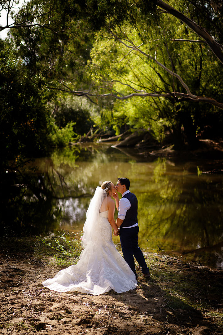 Sarah and Linden's Wedding at Oxley, Victoria | Wangaratta Wedding Photographers | Oxley-Victoria-King-Valley--weddings-Sarah-Linden-0029a.jpg