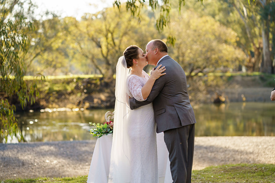 Kate and Danny's  Wedding at The Boat Shed Lake Hume | Albury Wedding Photographers  | Boat-Shed-Lake-Hume-Albury-Weddings-Kate-Danny-0017.jpg