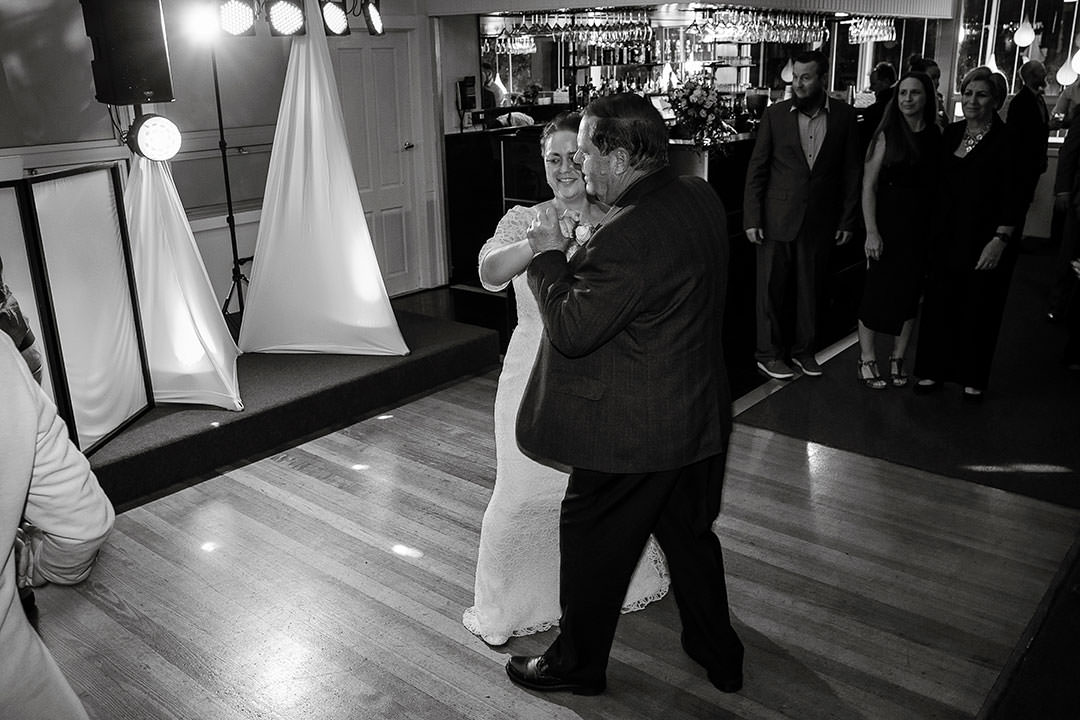 Kate and Danny's  Wedding at The Boat Shed Lake Hume | Albury Wedding Photographers  | Boat-Shed-Lake-Hume-Albury-Weddings-Kate-Danny-0039.jpg