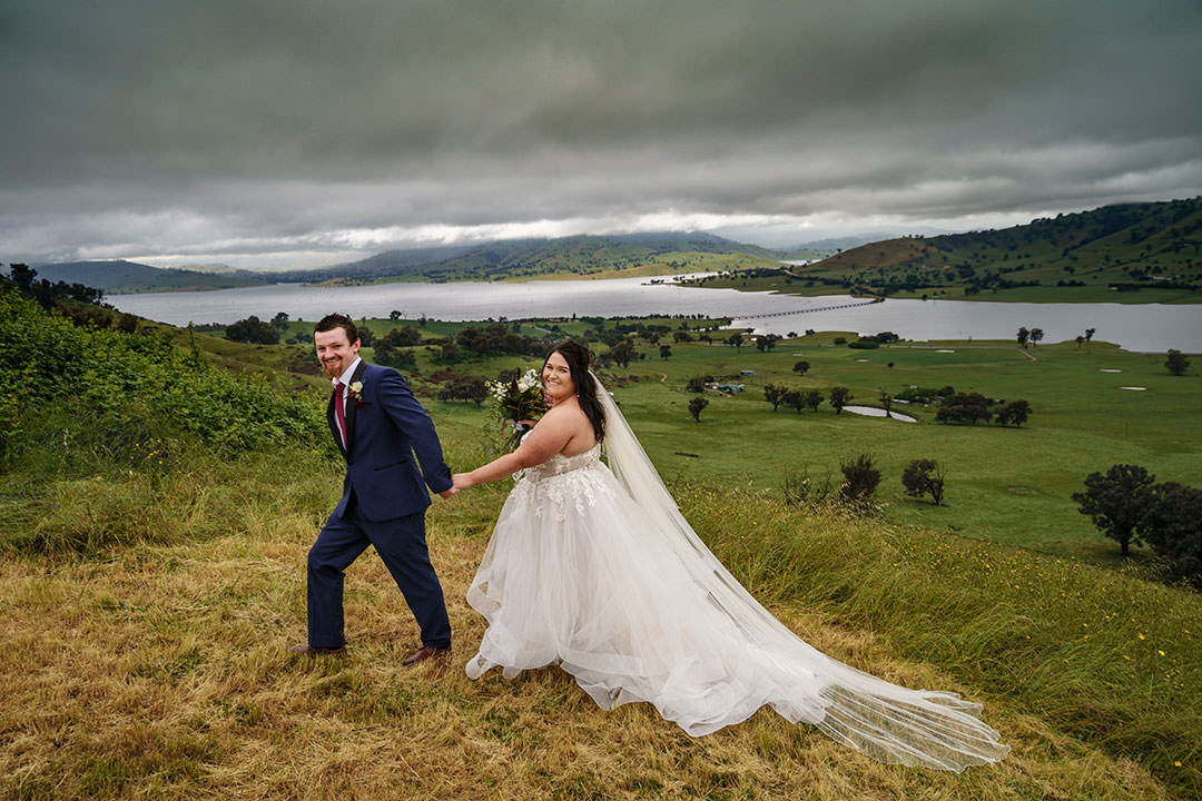 Stephanie and Matthew's wedding at Sandy Creek Victoria | Albury Wedding Photographers  | Sandy-Creek-Weddings-Stephanie-Matthew-0039.jpg