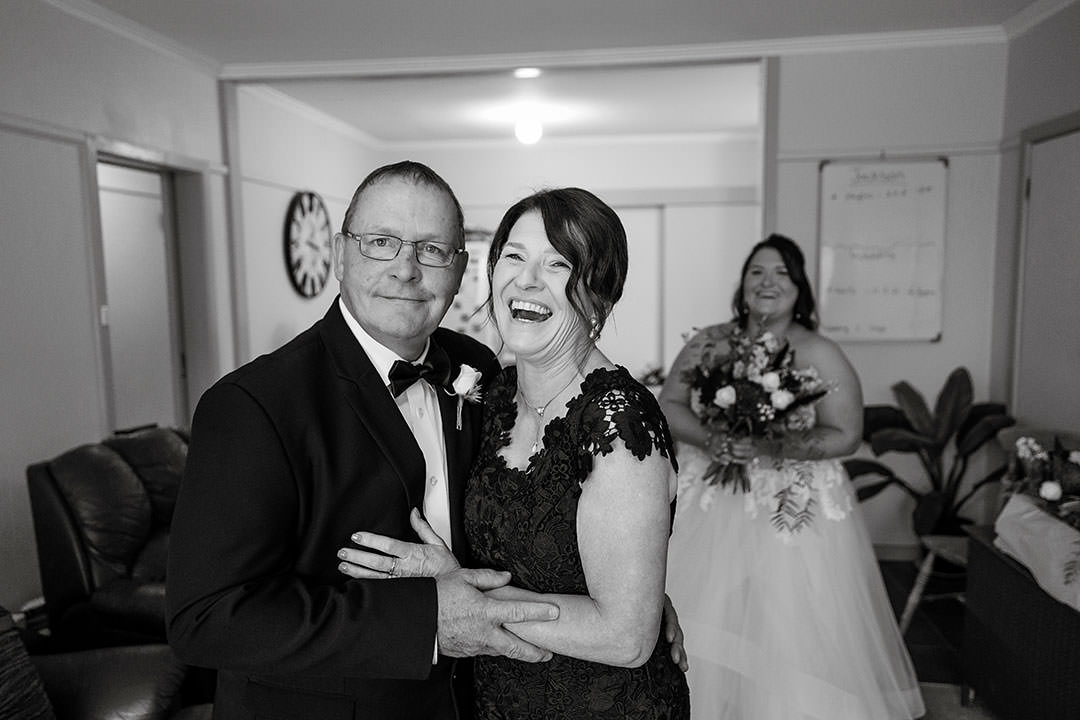 Stephanie and Matthew's wedding at Sandy Creek Victoria | Albury Wedding Photographers  | Sandy-Creek-Weddings-Stephanie-Matthew-0016.jpg