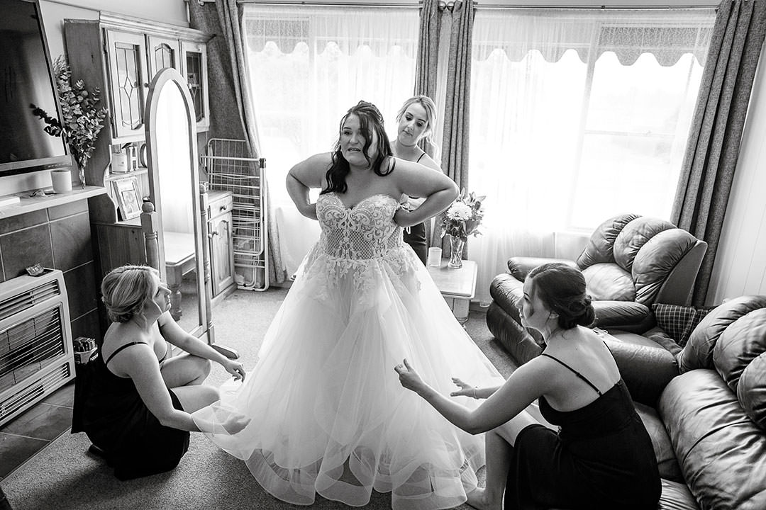 Stephanie and Matthew's wedding at Sandy Creek Victoria | Albury Wedding Photographers  | Sandy-Creek-Weddings-Stephanie-Matthew-0012.jpg