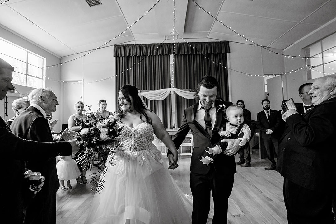 Stephanie and Matthew's wedding at Sandy Creek Victoria | Albury Wedding Photographers  | Sandy-Creek-Weddings-Stephanie-Matthew-0032.jpg