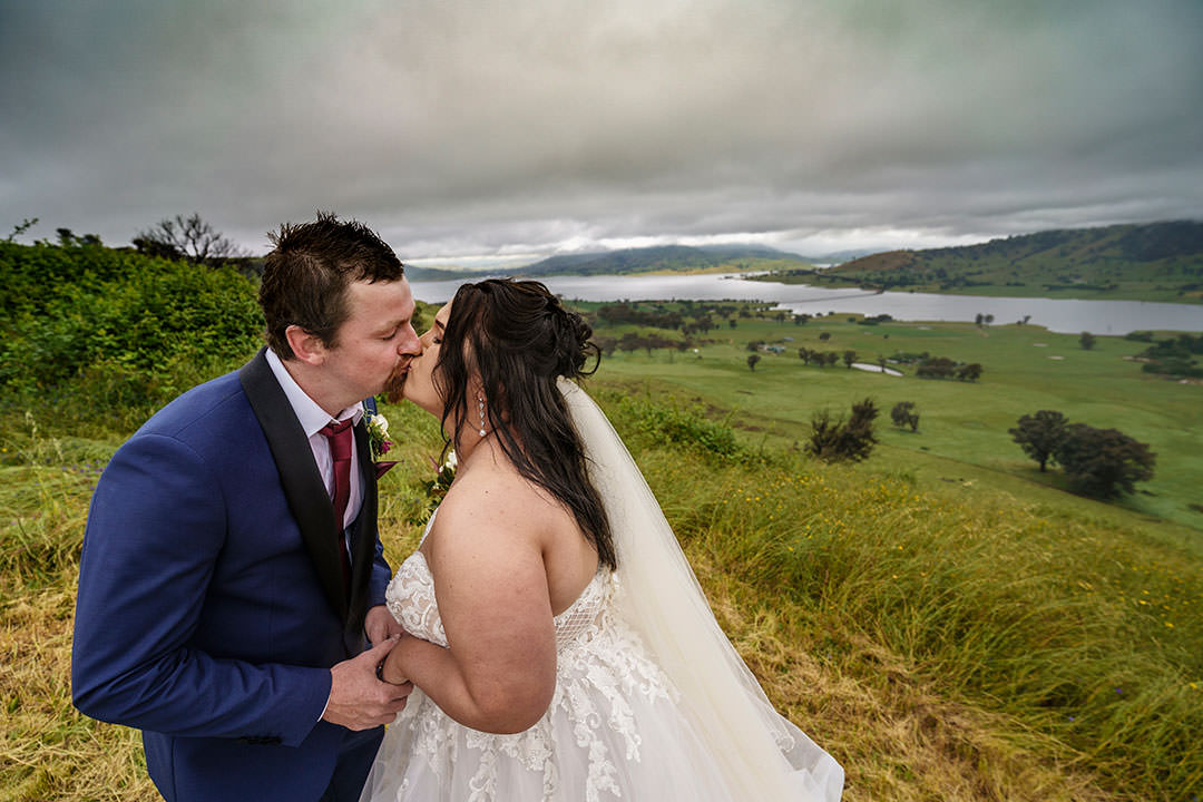 Stephanie and Matthew's wedding at Sandy Creek Victoria | Albury Wedding Photographers  | Sandy-Creek-Weddings-Stephanie-Matthew-0040.jpg