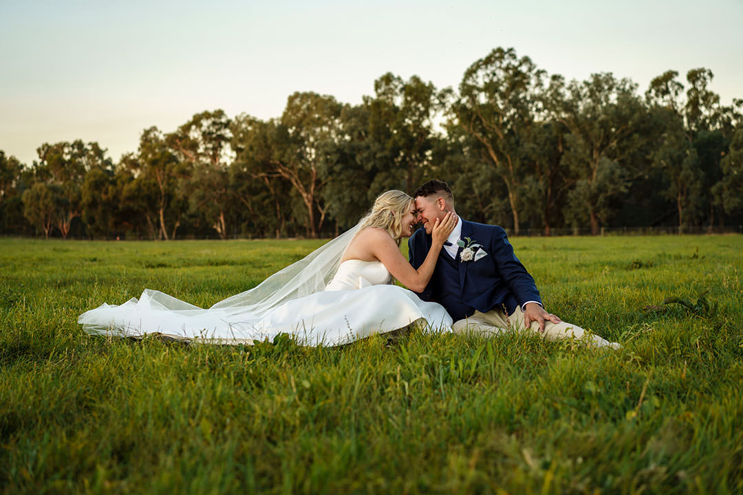 Lisa & Jake’s Wedding in Albury | Albury Wedding Photographers  | Albury-Weddings-Lisa-Jake-0035.jpg