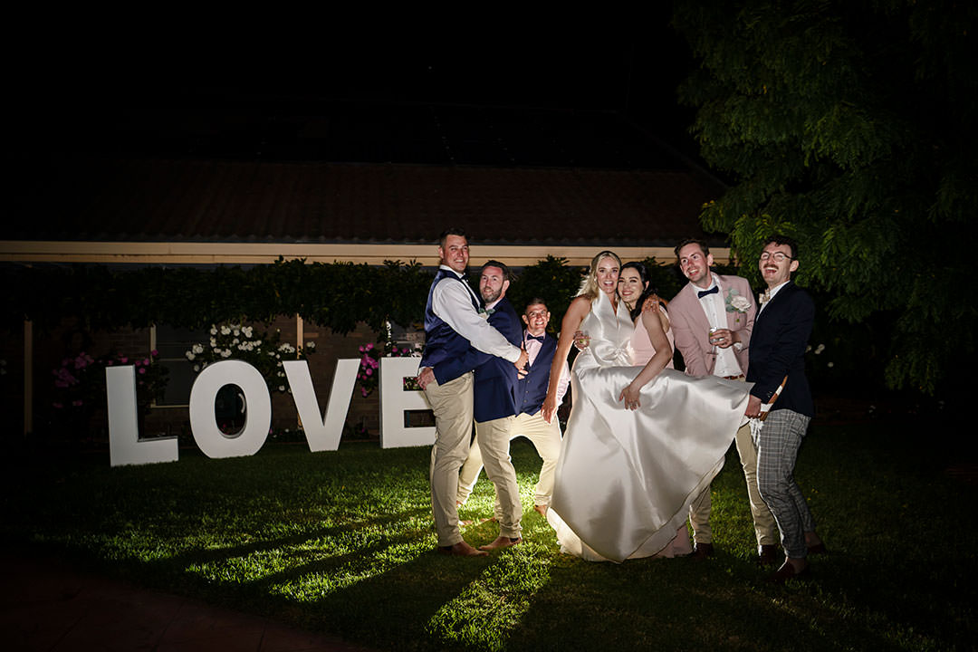 Lisa & Jake’s Wedding in Albury | Albury Wedding Photographers  | Albury-Weddings-Lisa-Jake-0049.jpg