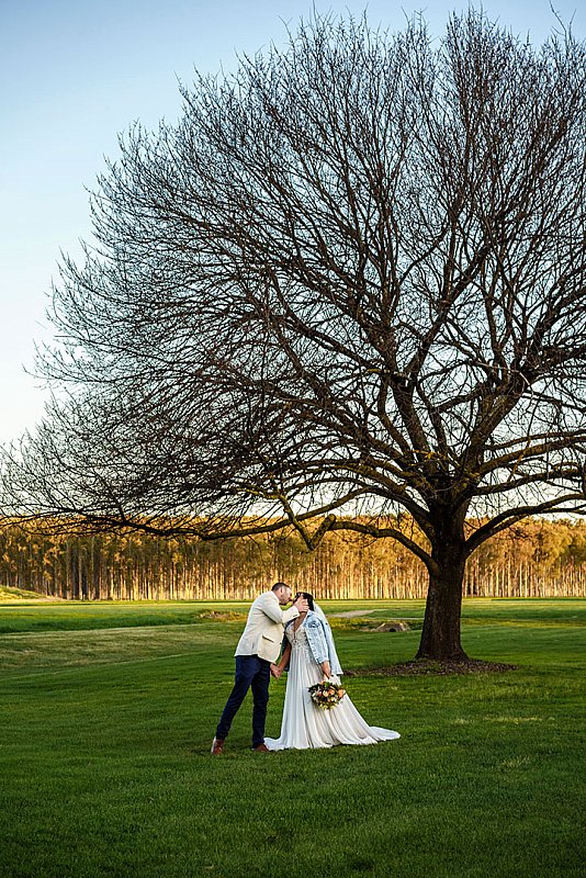 Albury Wedding Photographer Prices and Information. | Brown-Brothers-Winery-Milawa-Weddings-Maddeson-Daniel-0028.jpg