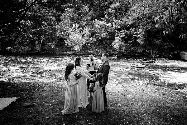 Andrea and Blake's Wedding at the Mitta Mitta Brewing Co.