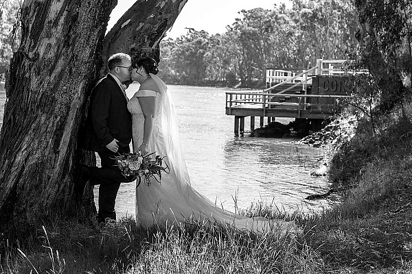 Catherine and Lukes wedding at Cofield Wines Wahgunyah.