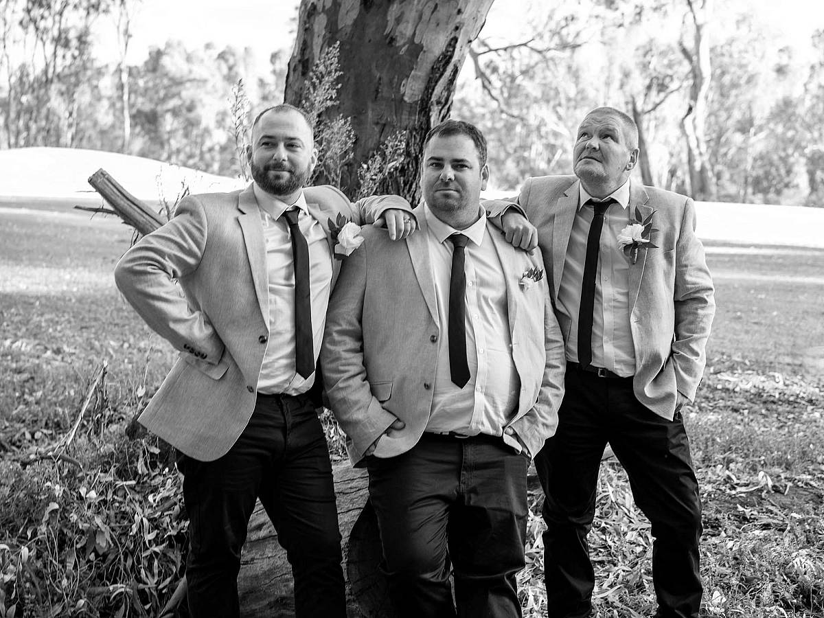 Sam & Louis’ Wedding at Yarrawonga Mulwala Golf Club Resort | Yarrawonga / Mulwala Wedding Photographers | Yarrawonga-Golf-Club-Resort-Weddings-Sam-Louis-0050.jpg