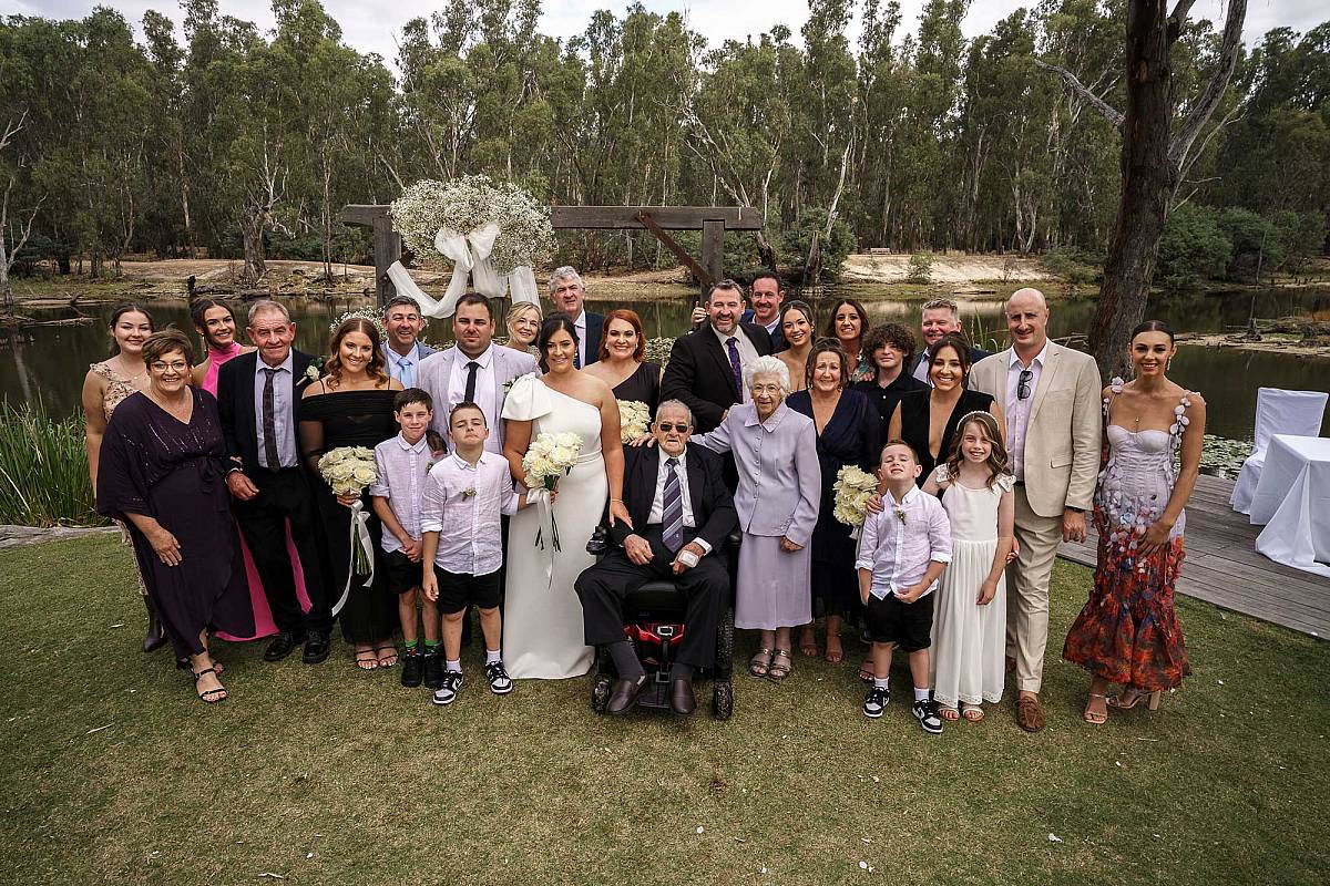 Sam & Louis’ Wedding at Yarrawonga Mulwala Golf Club Resort | Yarrawonga / Mulwala Wedding Photographers | Yarrawonga-Golf-Club-Resort-Weddings-Sam-Louis-0037.jpg