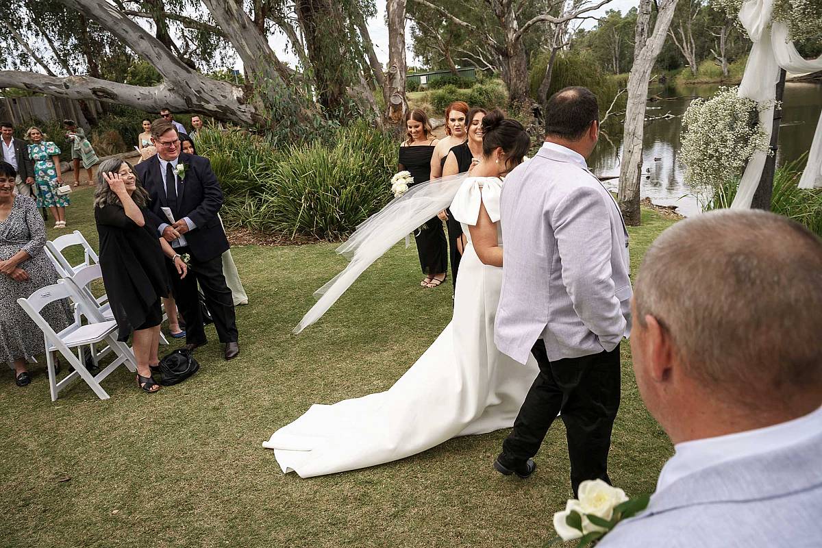 Sam & Louis’ Wedding at Yarrawonga Mulwala Golf Club Resort | Yarrawonga / Mulwala Wedding Photographers | Yarrawonga-Golf-Club-Resort-Weddings-Sam-Louis-0025.jpg