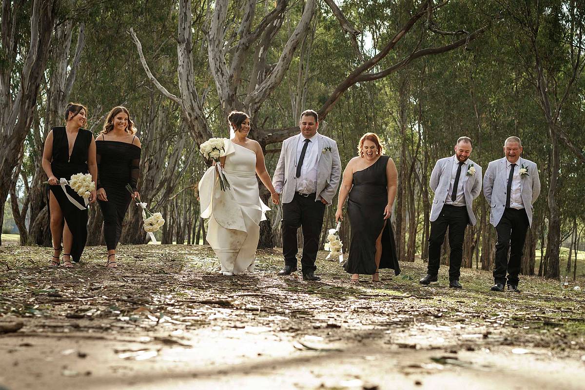 Sam & Louis’ Wedding at Yarrawonga Mulwala Golf Club Resort | Yarrawonga / Mulwala Wedding Photographers | Yarrawonga-Golf-Club-Resort-Weddings-Sam-Louis-0040.jpg