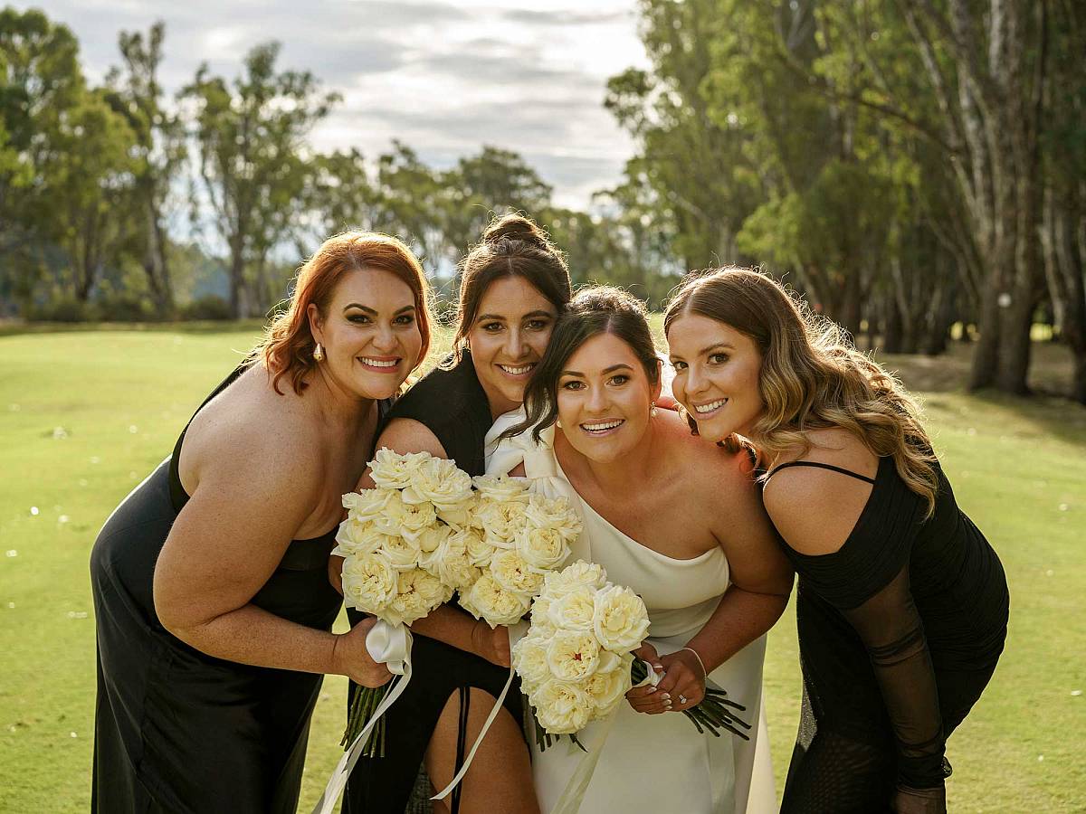 Sam & Louis’ Wedding at Yarrawonga Mulwala Golf Club Resort | Yarrawonga / Mulwala Wedding Photographers | Yarrawonga-Golf-Club-Resort-Weddings-Sam-Louis-0048.jpg