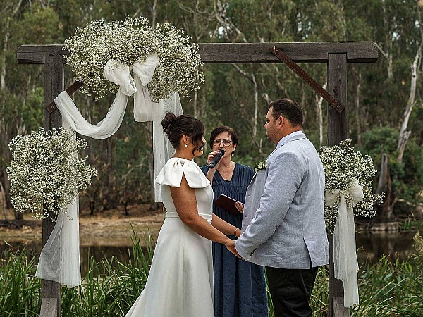 Sam and Louis' wedding at the Yarrawonga Mulwala Golf Club Resort