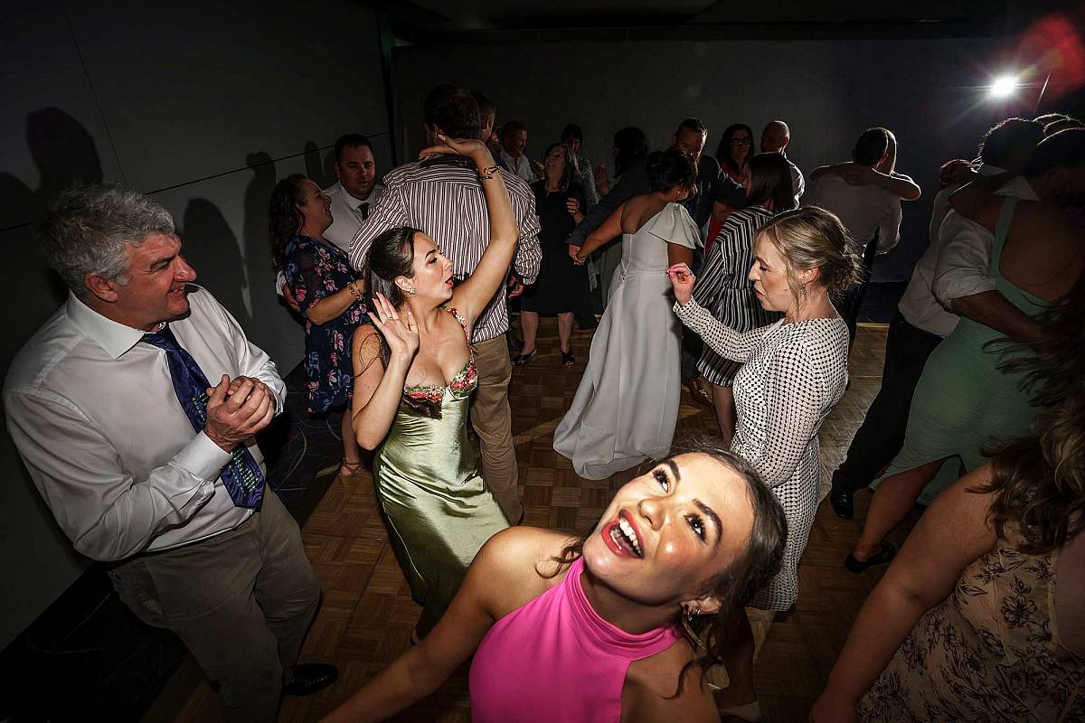 Sam & Louis’ Wedding at Yarrawonga Mulwala Golf Club Resort | Yarrawonga / Mulwala Wedding Photographers | Yarrawonga-Golf-Club-Resort-Weddings-Sam-Louis-0056.jpg