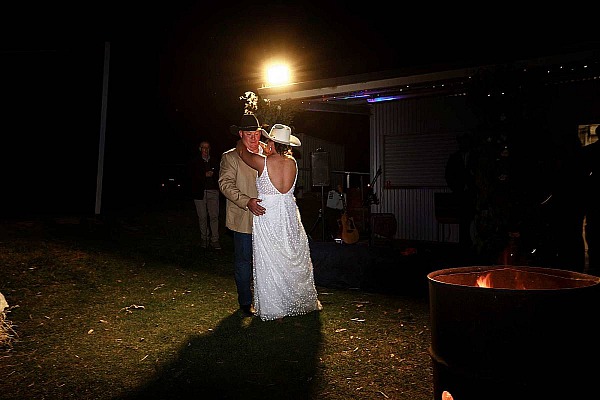 Steph & Kerrod’s Wedding at Braymont Gardens | Tumbarumba Wedding Photographers  | Tumbarumba-Weddings-Steph-Kerrod-00032.jpg