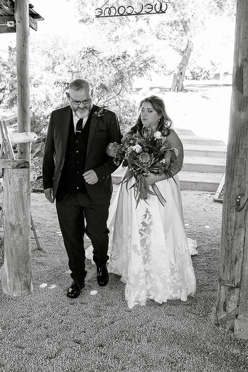 Bethany & Isaac’s Wedding at Sebel Pinnacle Valley Resort – Captured by All Saints Photography Albury | Sebel-Pinnacle-Valley-resort-Weddings-Bethany-Isaac-0015.jpg