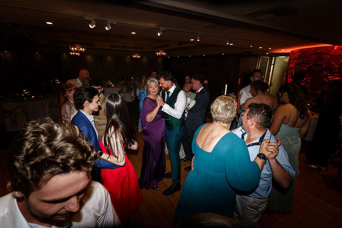 Bethany & Isaac’s Wedding at Sebel Pinnacle Valley Resort – Captured by All Saints Photography Albury | Sebel-Pinnacle-Valley-resort-Weddings-Bethany-Isaac-0053.jpg