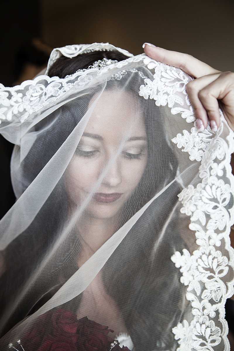 Tara and Travis  Wedding at The Boat Shed Lake Hume | Albury Wedding Photographers  | 00136.jpg