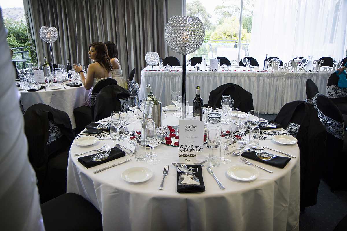 Tara and Travis  Wedding at The Boat Shed Lake Hume | Albury Wedding Photographers  | 00683.jpg