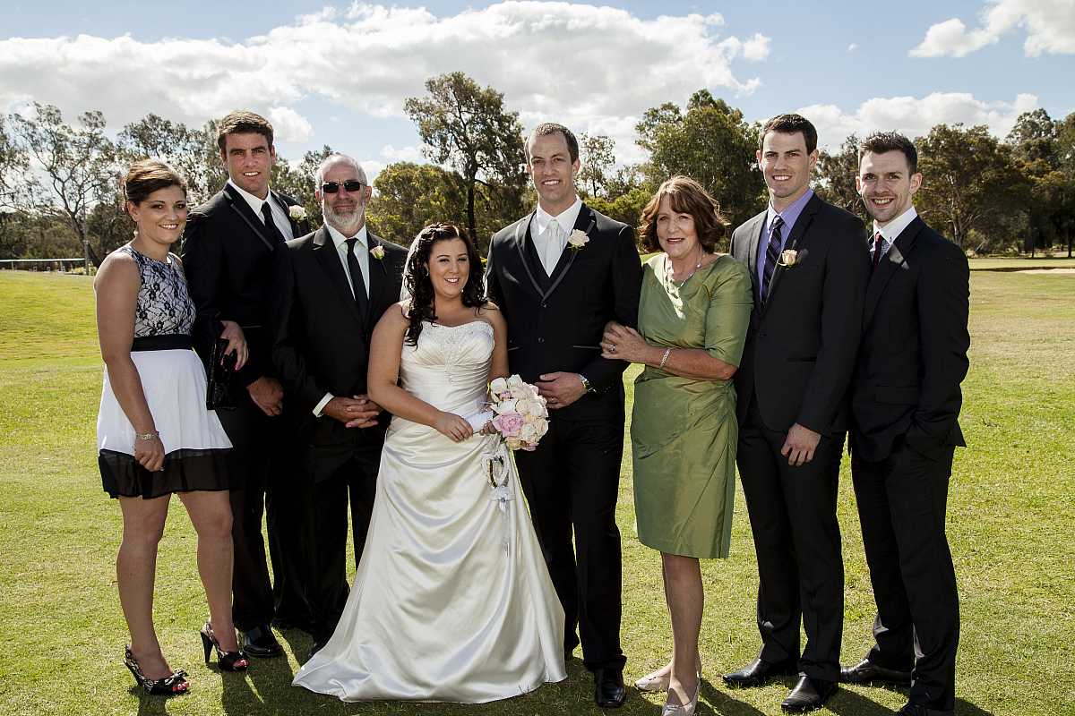 Sandi & Ryan’s Wedding at Yarrawonga Golf Club | Yarrawonga / Mulwala Wedding Photographers | 0376.jpg