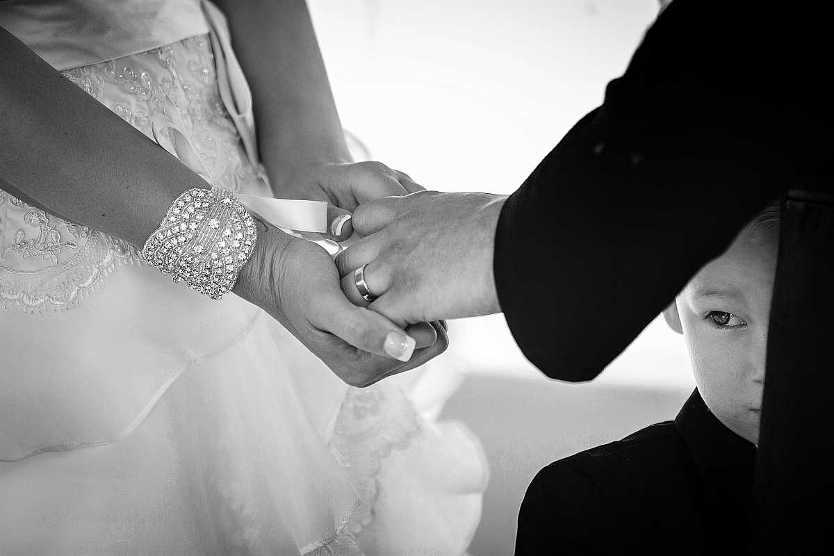 Tara and Travis  Wedding at The Boat Shed Lake Hume | Albury Wedding Photographers  | 00378.jpg