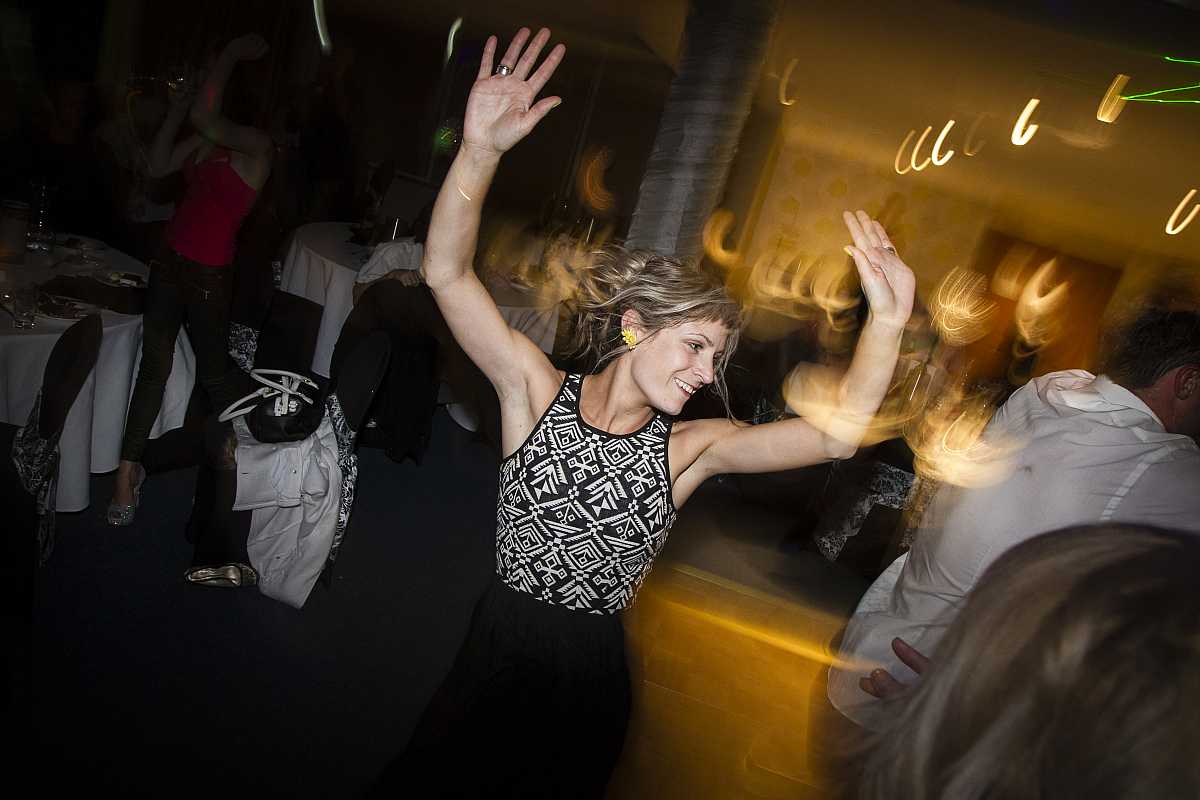 Tara and Travis  Wedding at The Boat Shed Lake Hume | Albury Wedding Photographers  | 01061.jpg