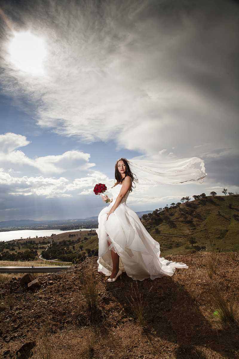 Tara and Travis  Wedding at The Boat Shed Lake Hume | Albury Wedding Photographers  | 00525.jpg
