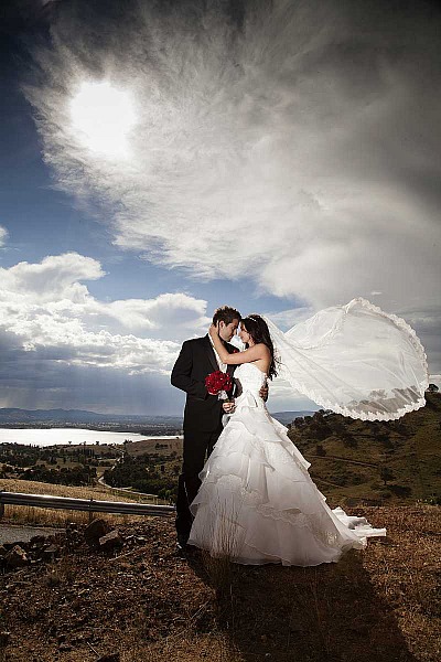 Tara and Travis  Wedding at The Boat Shed Lake Hume | Albury Wedding Photographers 