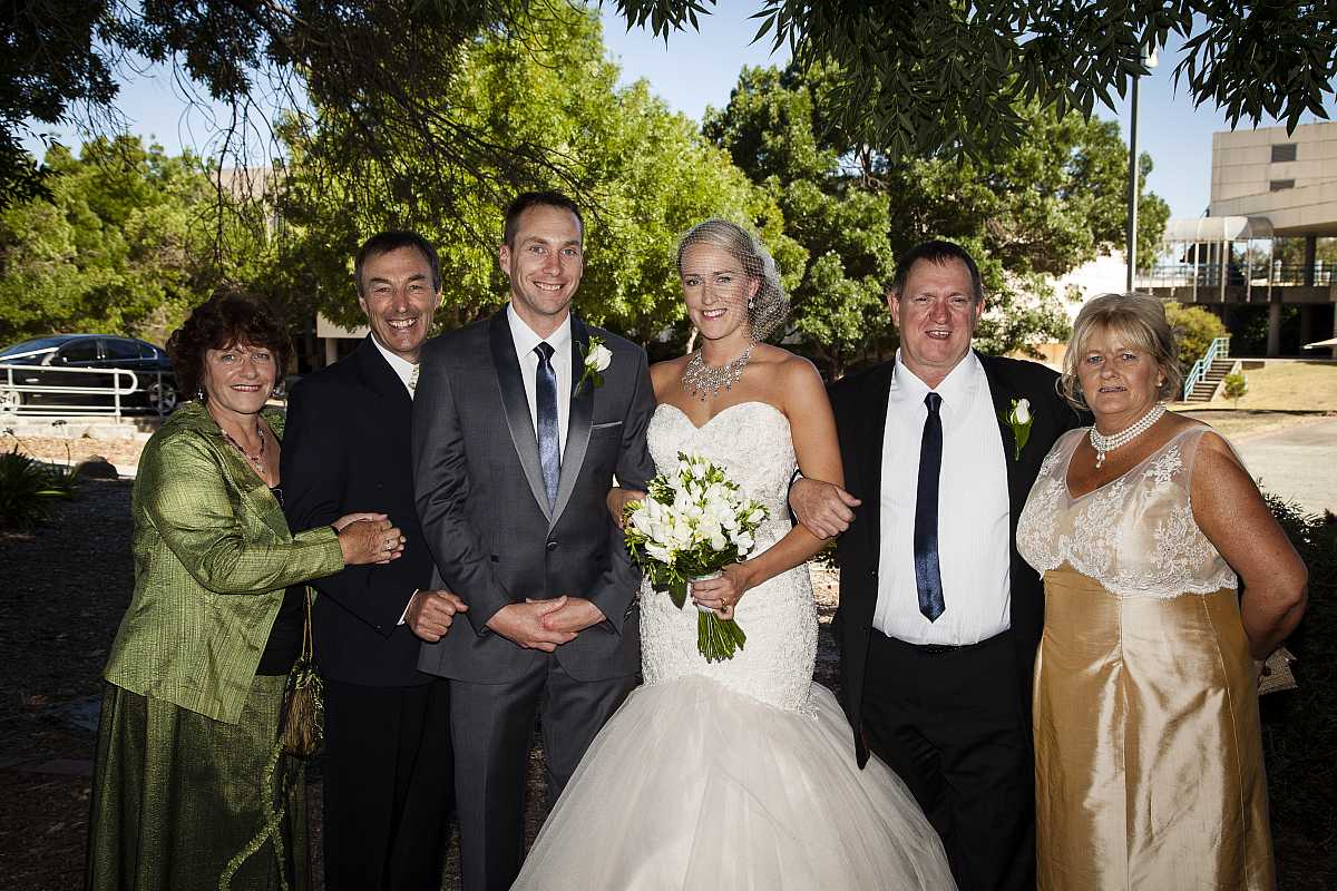 Jess and Rob's Albury Wedding | Albury Wedding Photographers  | 00513.jpg