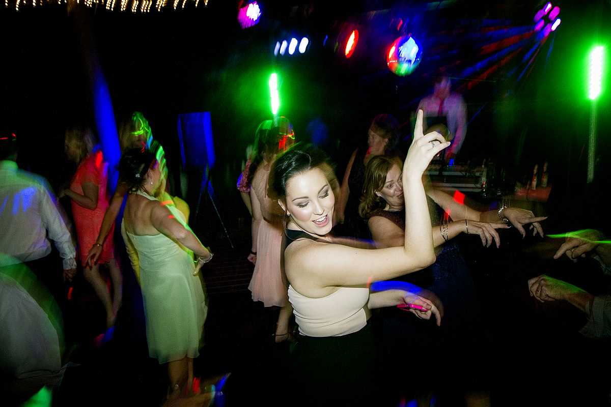 Sarah and Christopher's wedding at the Wagga City Golf Club  | Wagga Wagga Wedding Photographers  | 00926.jpg