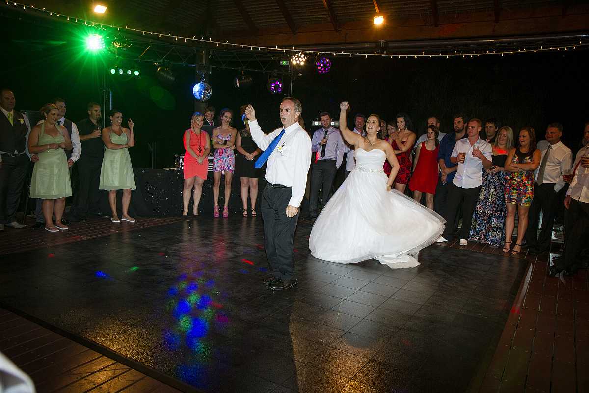 Sarah and Christopher's wedding at the Wagga City Golf Club  | Wagga Wagga Wedding Photographers  | 00860.jpg